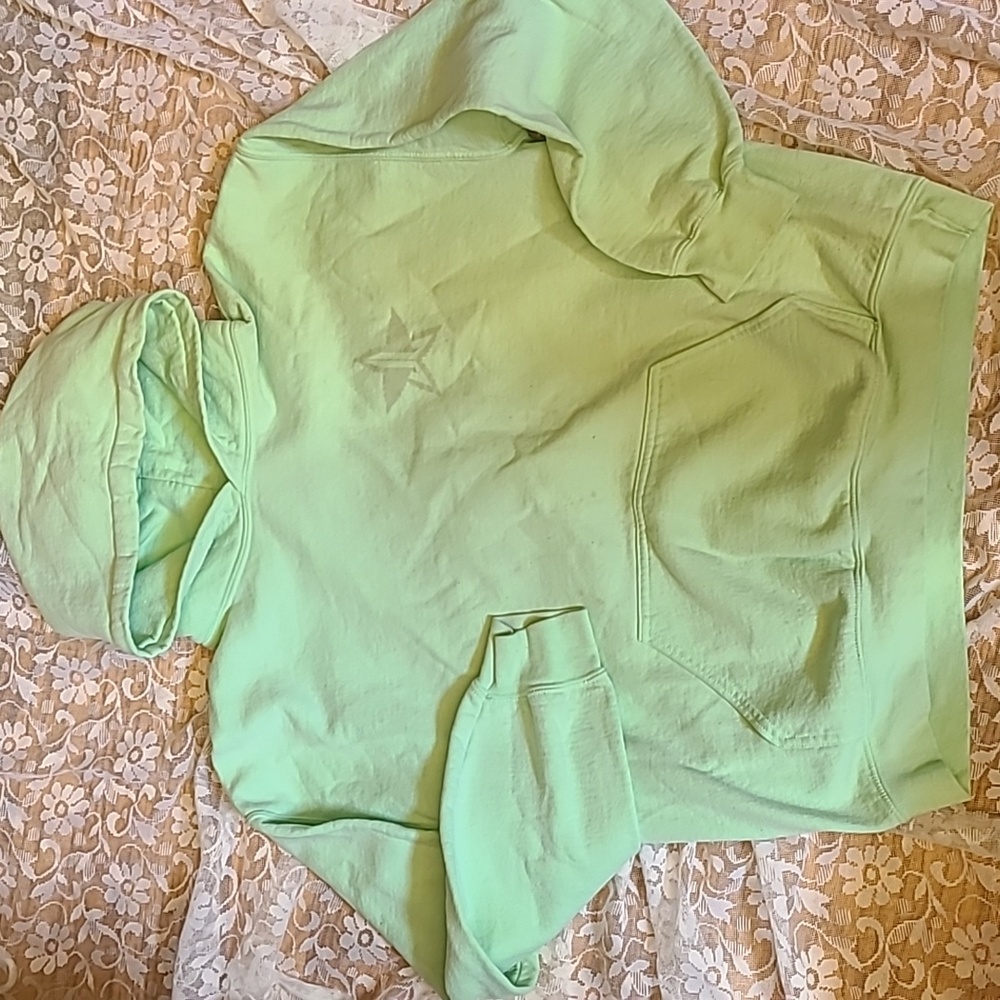 High how are ya jeffree star hoodie large womens